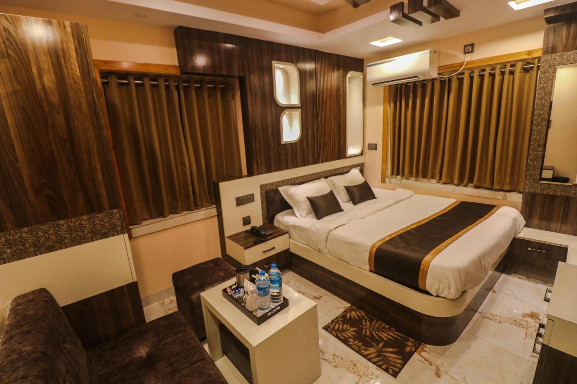 Mohar Residency Otel Kalküta Dış mekan fotoğraf