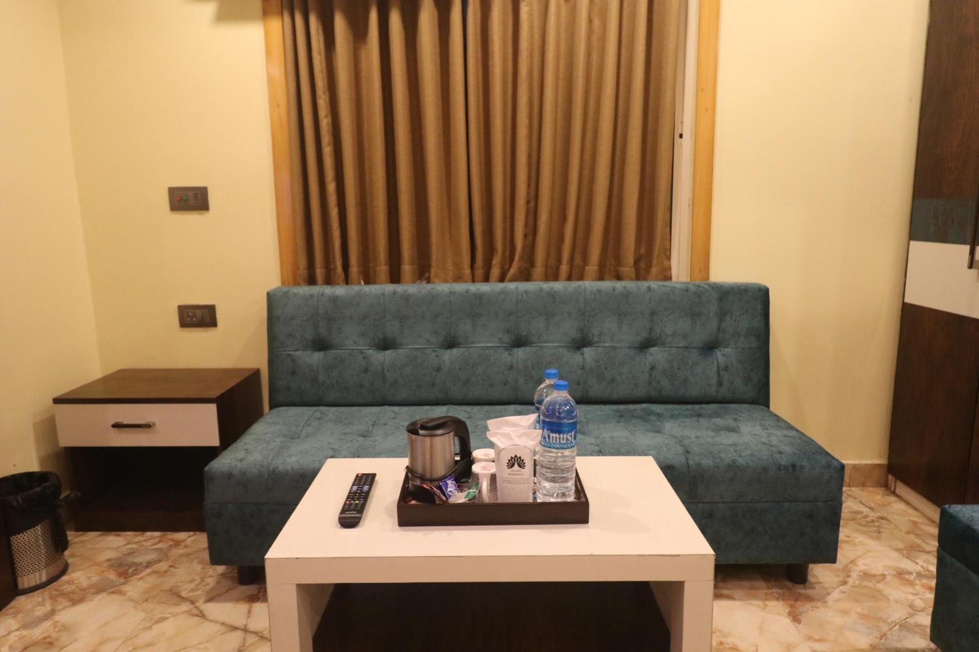 Mohar Residency Otel Kalküta Dış mekan fotoğraf
